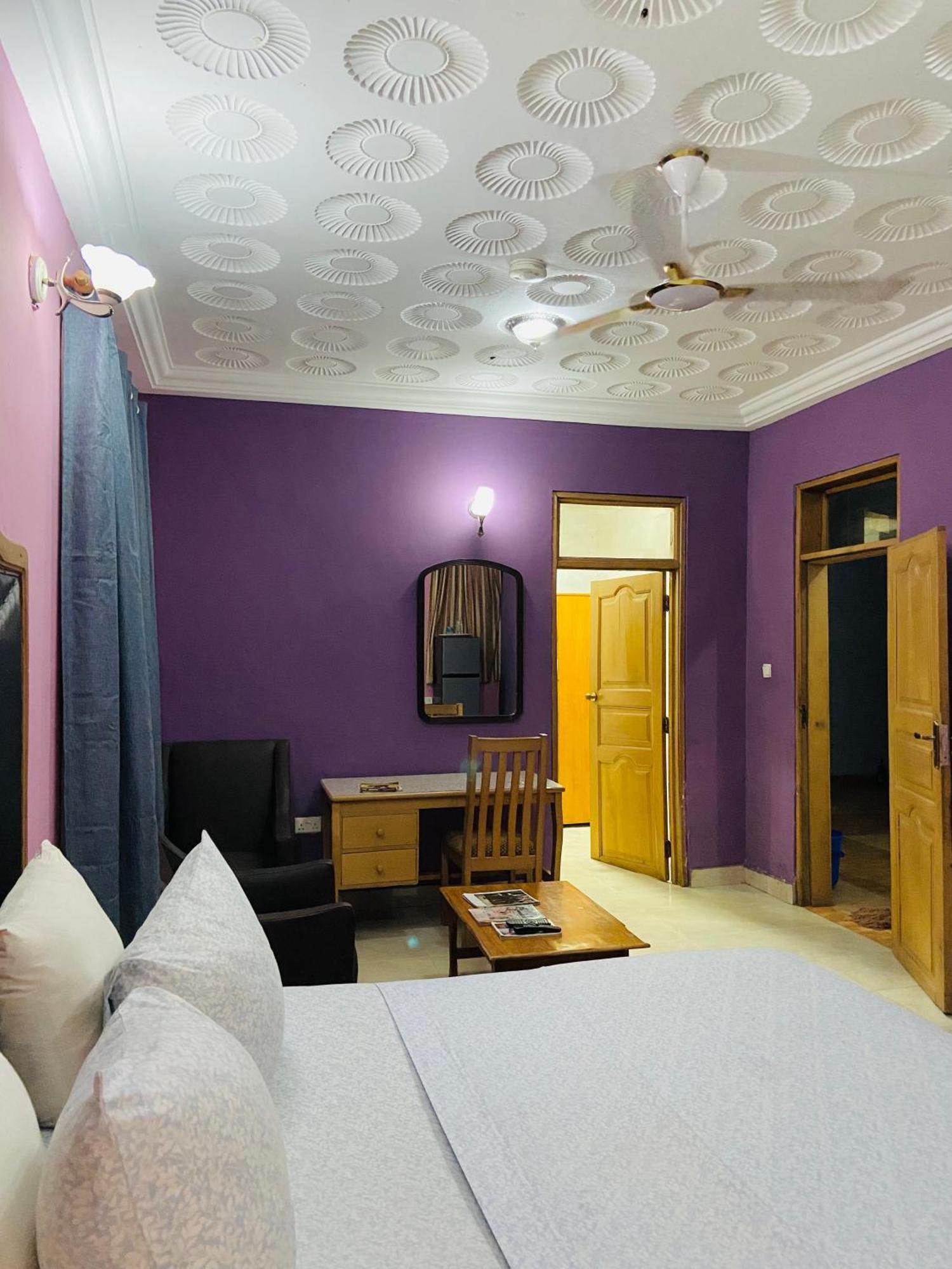 Heaven Gate Hotel Accra Bagian luar foto